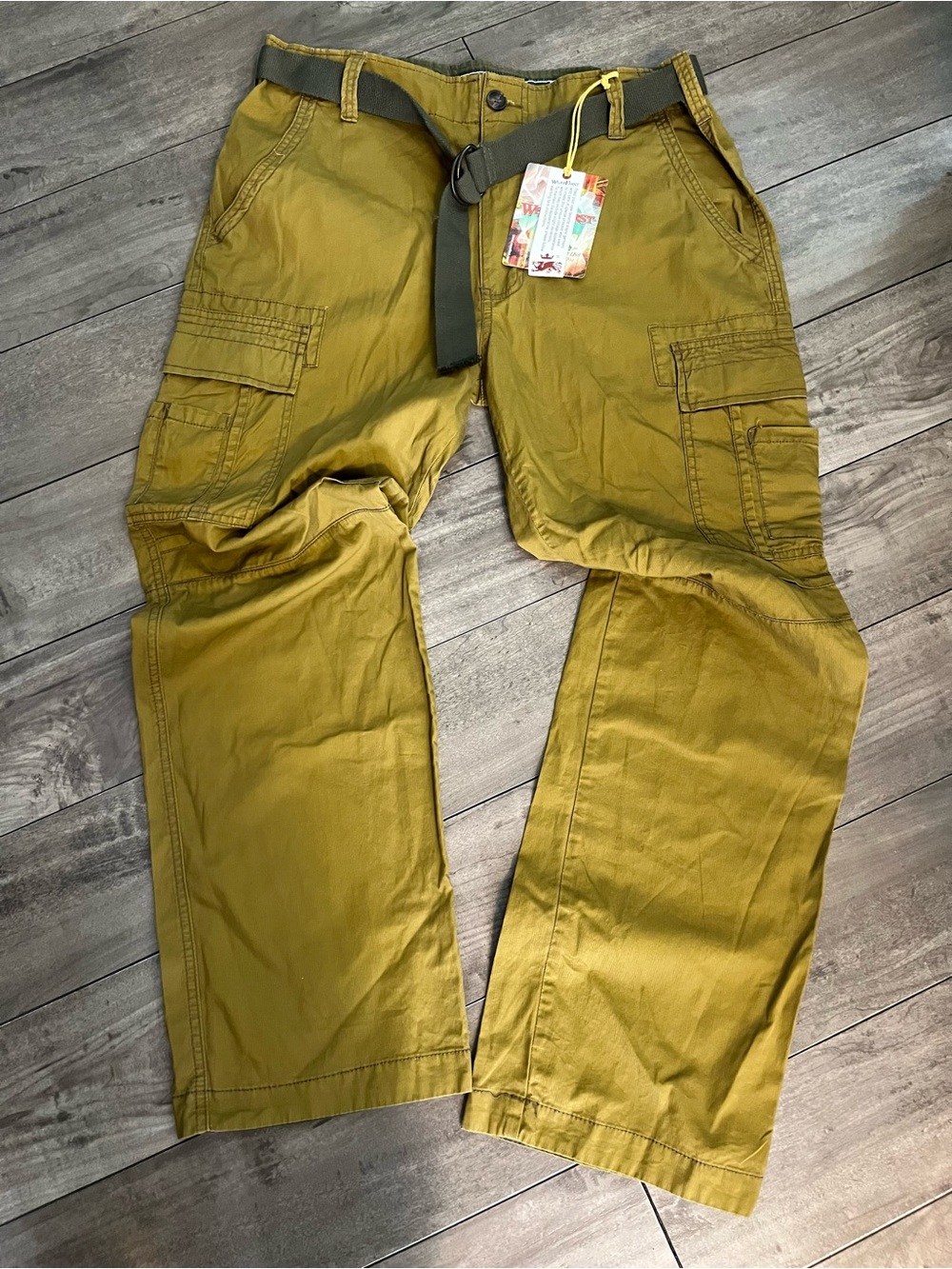 Utility Cargo Pants for Men in Olive